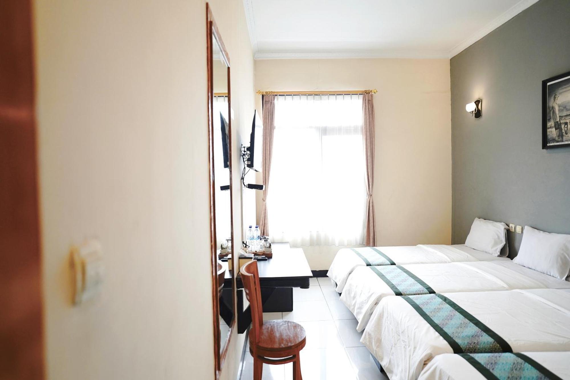 ซาอุง บาหลีบู โฮเต็ล แอนด์ เรสโต Hotel เล็มบัง ภายนอก รูปภาพ