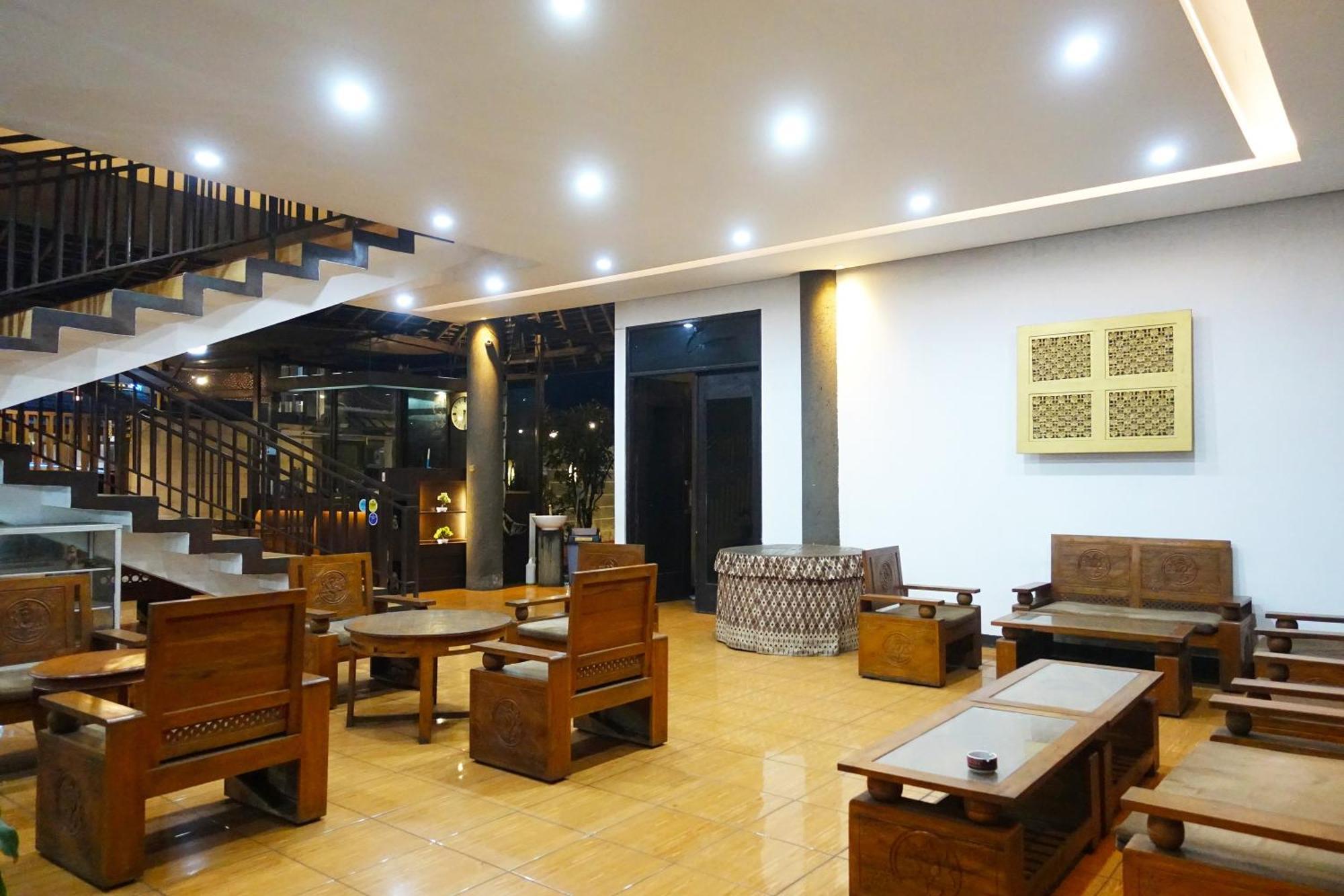 ซาอุง บาหลีบู โฮเต็ล แอนด์ เรสโต Hotel เล็มบัง ภายนอก รูปภาพ